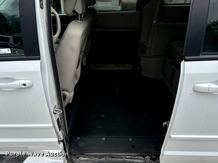 image for item OF9734 2017 Braun Ability Grand Caravan handicap accessible van