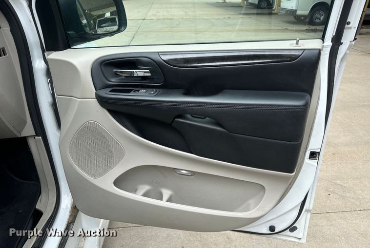 image for item OF9734 2017 Braun Ability Grand Caravan handicap accessible van