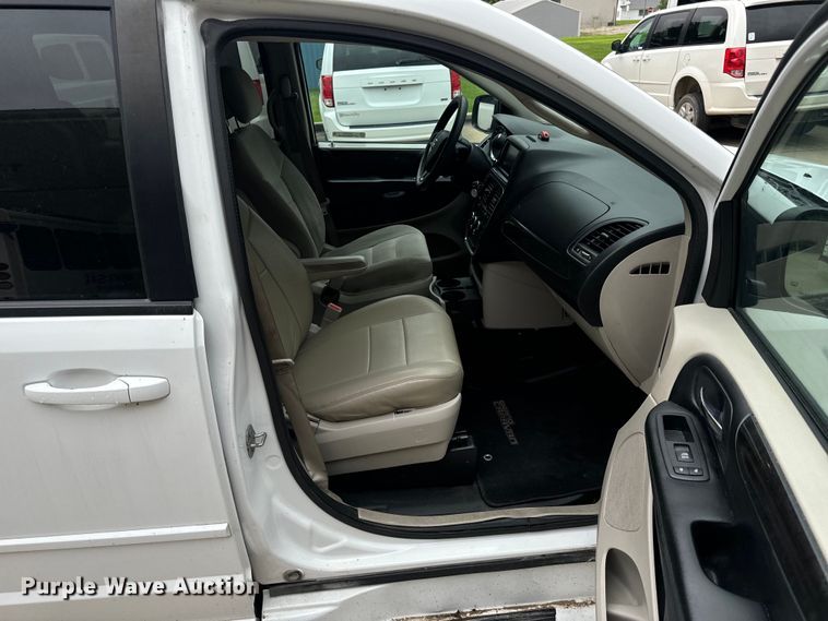 image for item OF9734 2017 Braun Ability Grand Caravan handicap accessible van