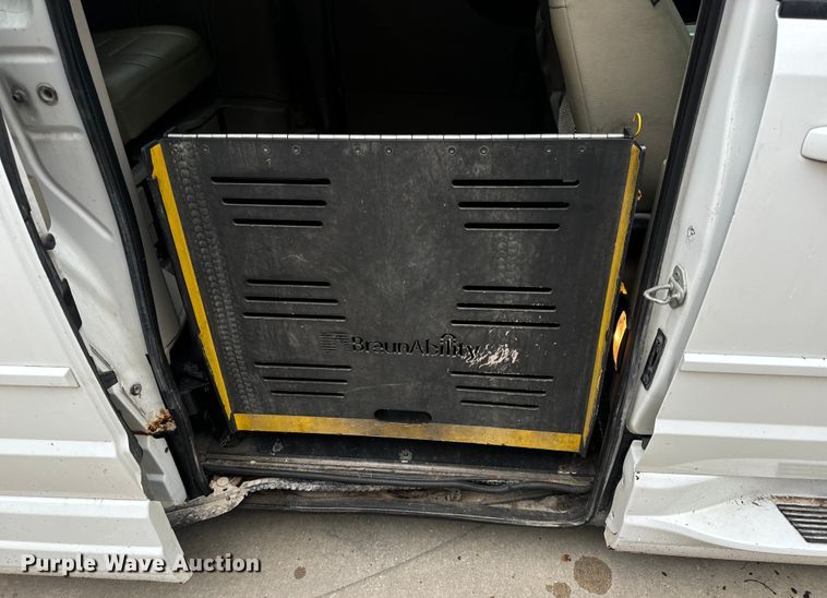 image for item OF9734 2017 Braun Ability Grand Caravan handicap accessible van