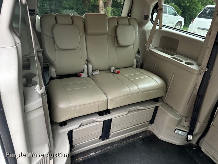 image for item OF9734 2017 Braun Ability Grand Caravan handicap accessible van