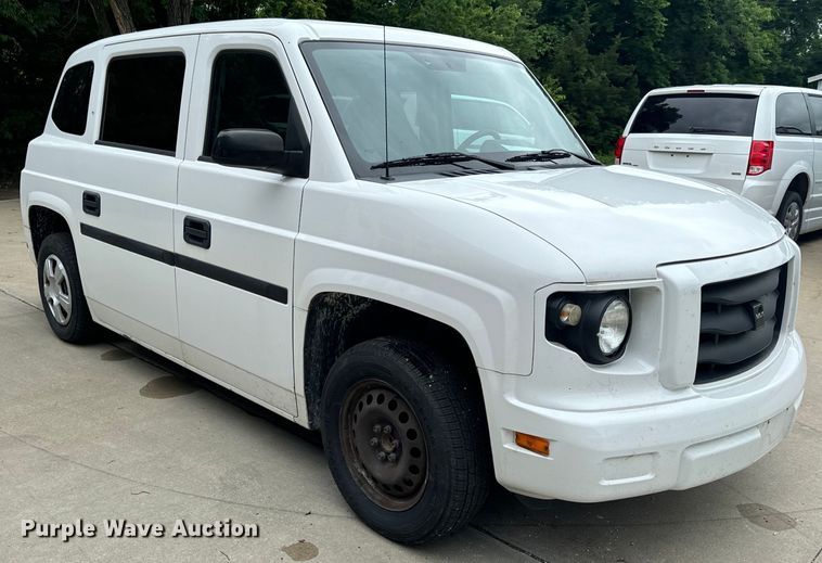 image for item OF9735 2016 Mobility Ventures MV-1 handicap accessible van