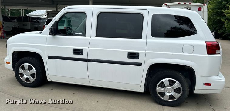 image for item OF9735 2016 Mobility Ventures MV-1 handicap accessible van
