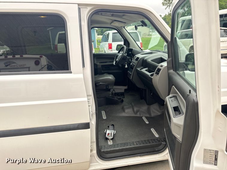 image for item OF9735 2016 Mobility Ventures MV-1 handicap accessible van