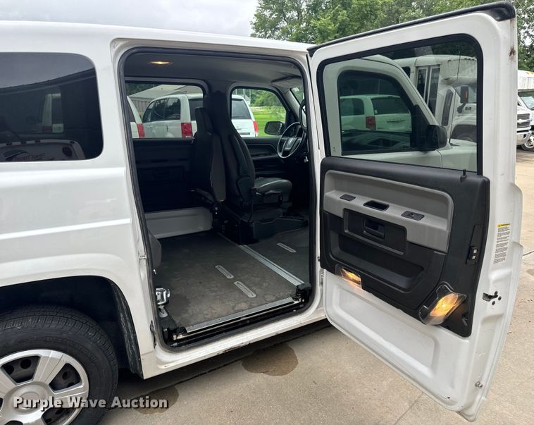 image for item OF9735 2016 Mobility Ventures MV-1 handicap accessible van