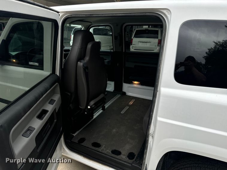 image for item OF9735 2016 Mobility Ventures MV-1 handicap accessible van