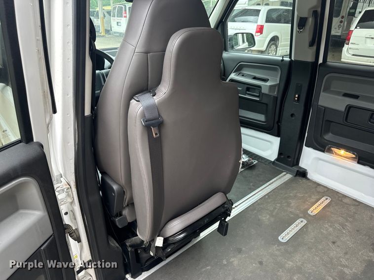 image for item OF9735 2016 Mobility Ventures MV-1 handicap accessible van