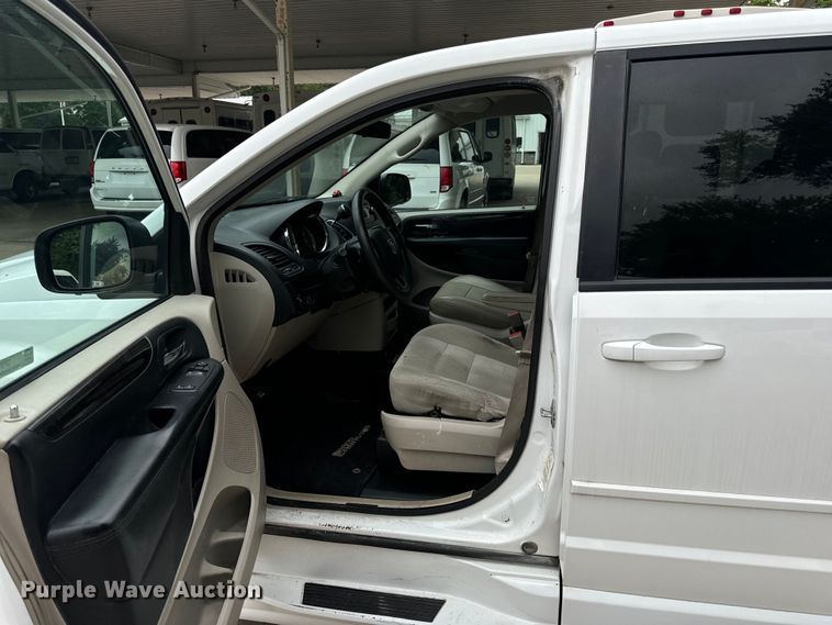 image for item OF9736 2015 Dodge  Grand Caravan handicap accessible van