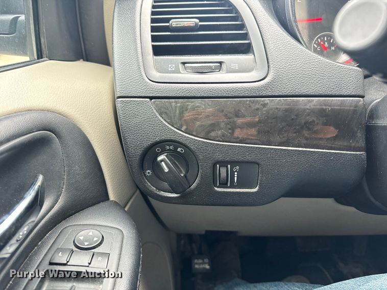 image for item OF9736 2015 Dodge  Grand Caravan handicap accessible van