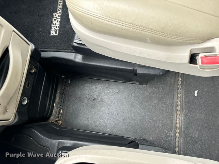 image for item OF9736 2015 Dodge  Grand Caravan handicap accessible van