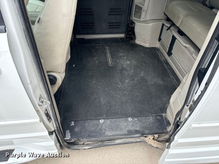 image for item OF9736 2015 Dodge  Grand Caravan handicap accessible van