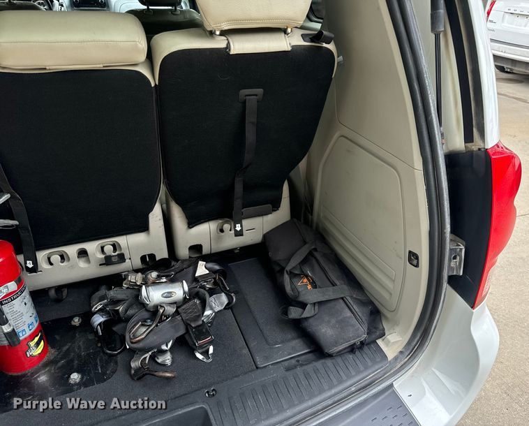 image for item OF9736 2015 Dodge  Grand Caravan handicap accessible van