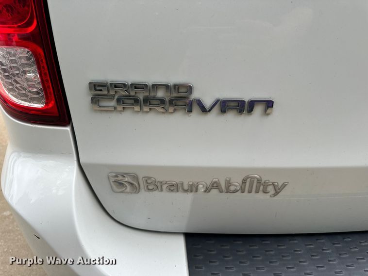 image for item OF9737 2015 Dodge Grand Caravan handicap accessible van