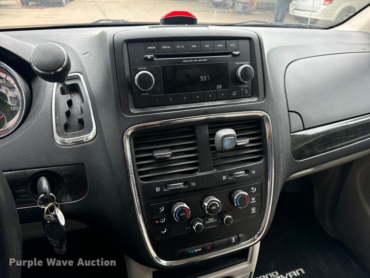 image for item OF9737 2015 Dodge Grand Caravan handicap accessible van