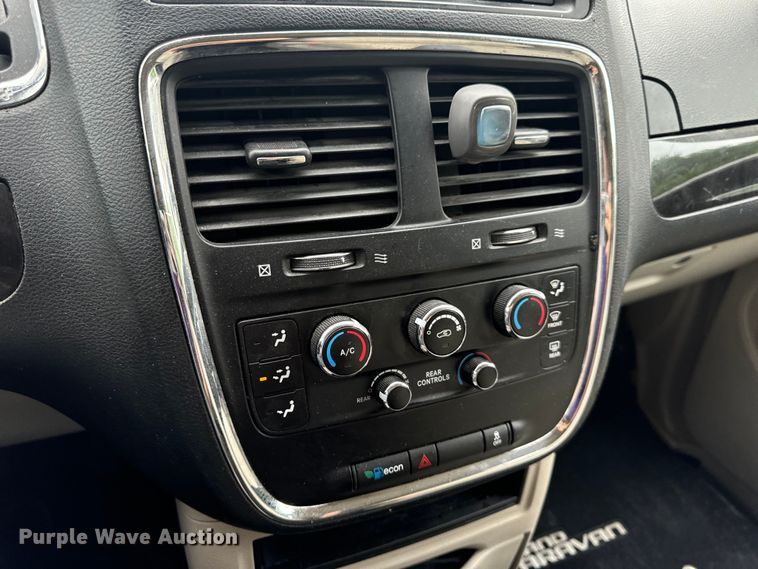 image for item OF9737 2015 Dodge Grand Caravan handicap accessible van