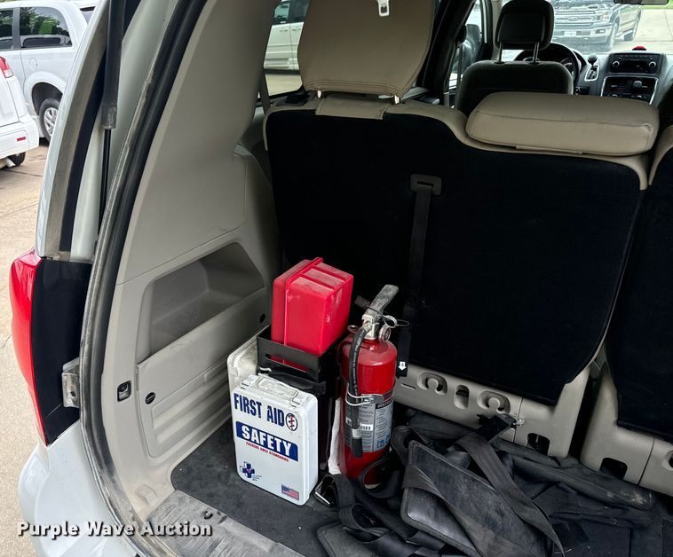 image for item OF9737 2015 Dodge Grand Caravan handicap accessible van