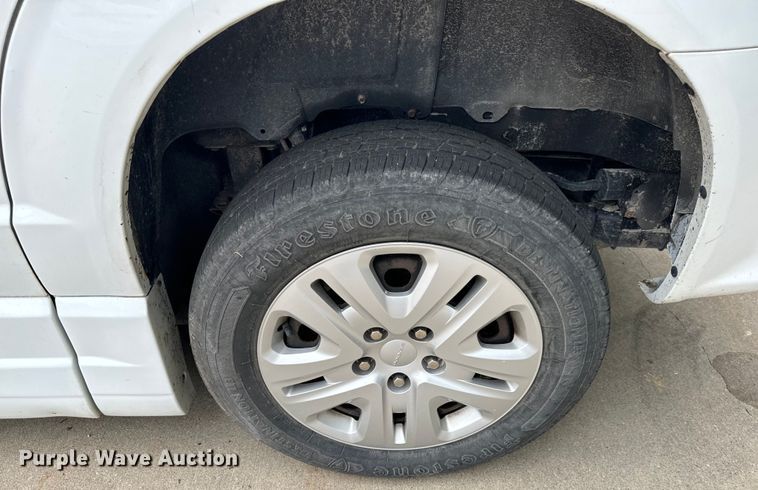 image for item OF9737 2015 Dodge Grand Caravan handicap accessible van