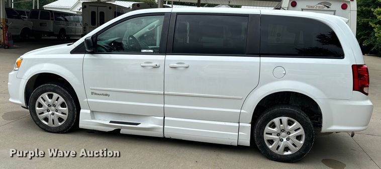 image for item OF9738 2015 Dodge Grand Caravan  handicap accessible van
