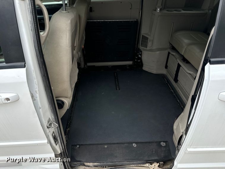 image for item OF9738 2015 Dodge Grand Caravan  handicap accessible van