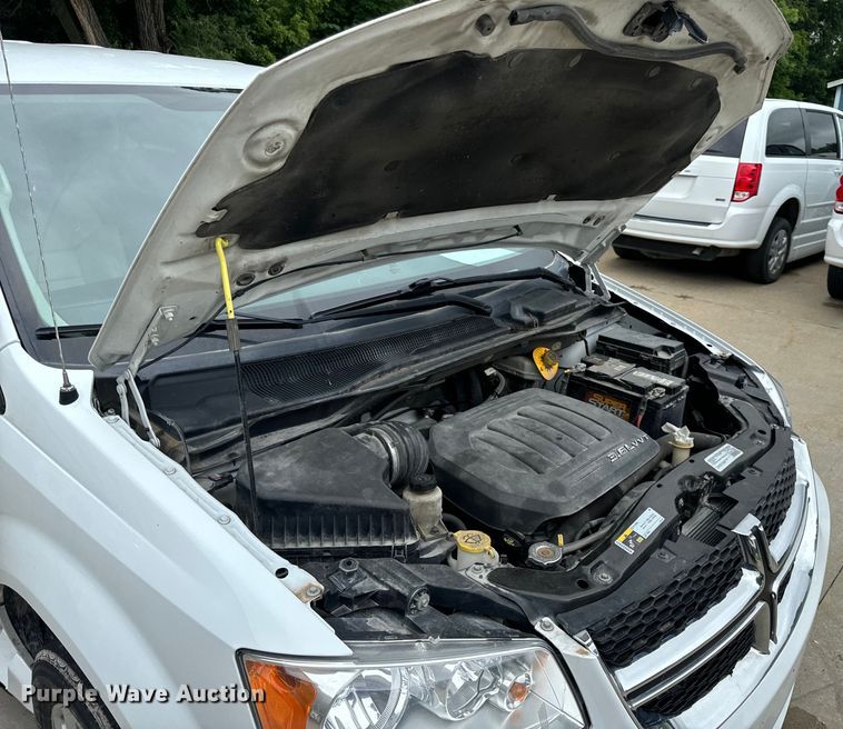 image for item OF9738 2015 Dodge Grand Caravan  handicap accessible van