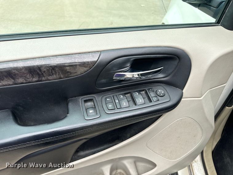 image for item OF9739 2011 Dodge  Grand Caravan handicap accessible van