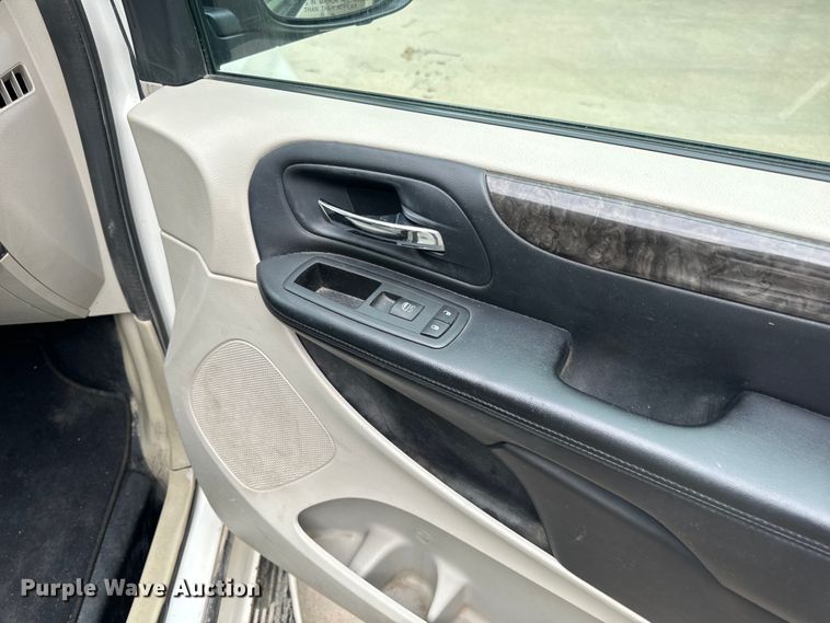 image for item OF9739 2011 Dodge  Grand Caravan handicap accessible van