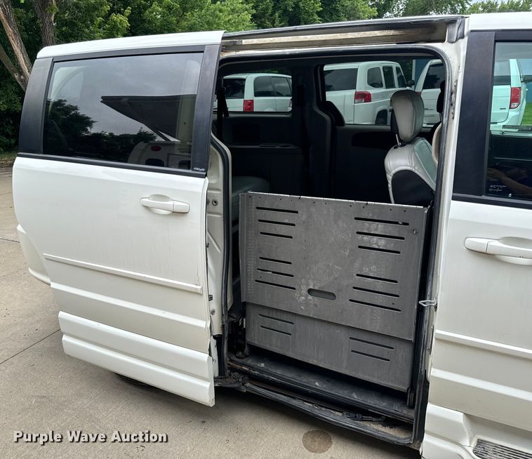 image for item OF9739 2011 Dodge  Grand Caravan handicap accessible van
