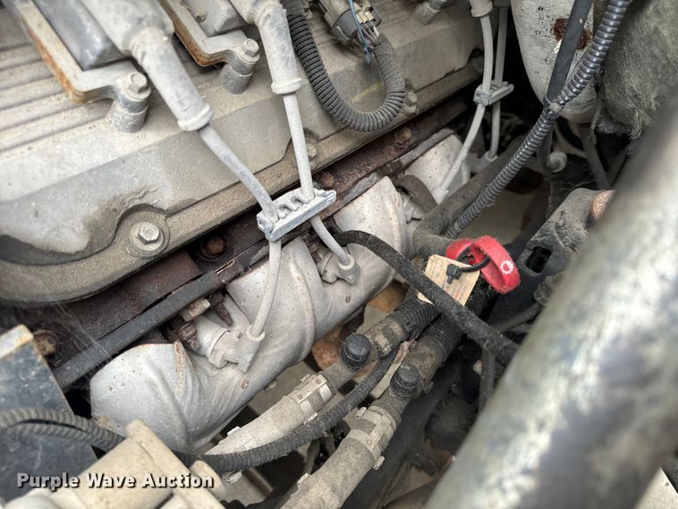 image for item OF9740 2009 Chevrolet  C5500 shuttle bus