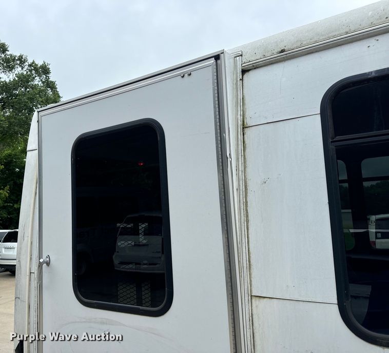 image for item OF9741 2011 Ford E450 Super Duty shuttle bus