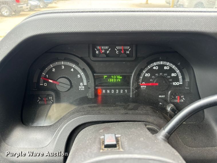 image for item OF9741 2011 Ford E450 Super Duty shuttle bus