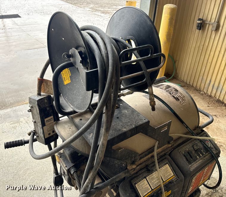 image for item OF9778 Landa PHW pressure washer