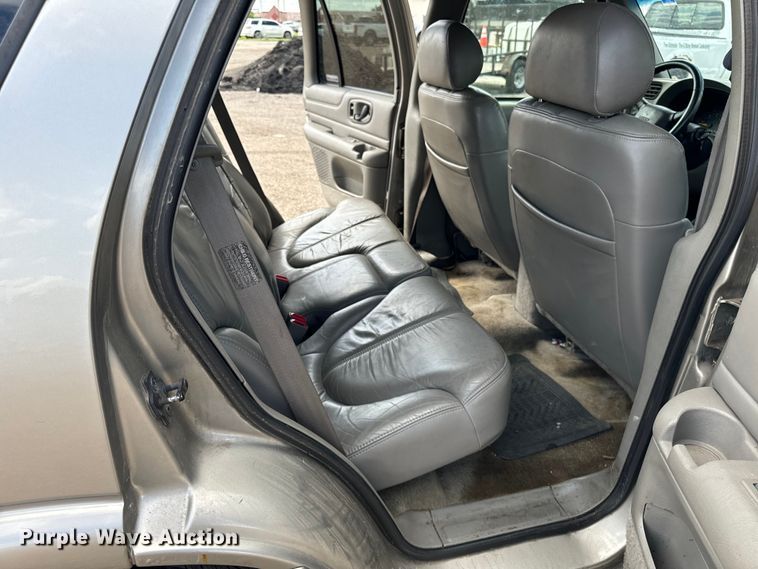 image for item OG9563 2000 GMC Jimmy SUV