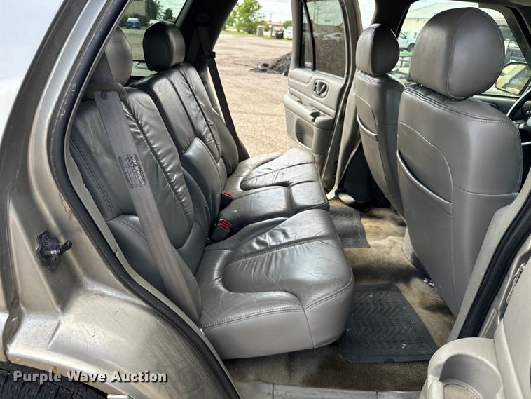 image for item OG9563 2000 GMC Jimmy SUV