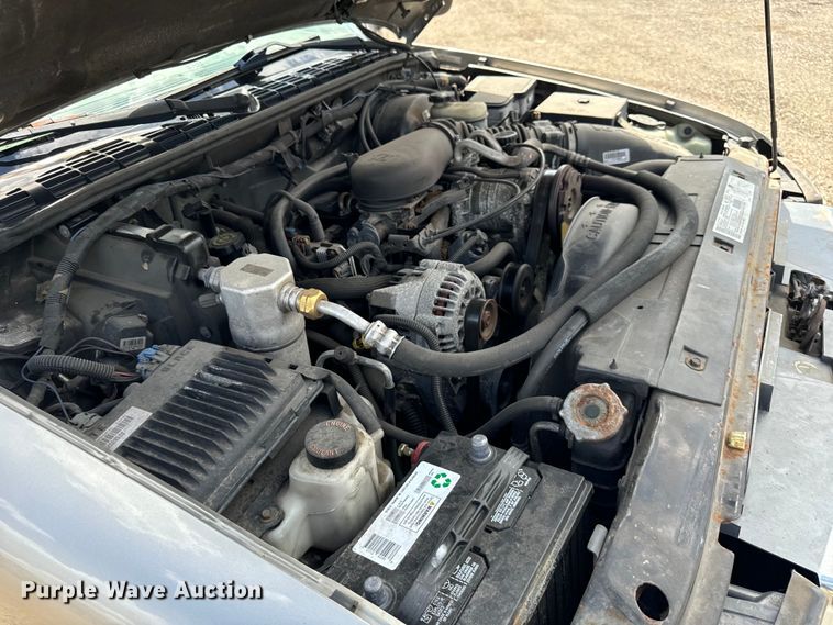 image for item OG9563 2000 GMC Jimmy SUV