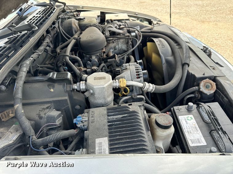 image for item OG9563 2000 GMC Jimmy SUV