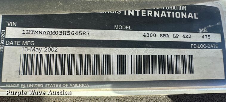 image for item OI9247 2003 International 4300 truck cab and chassis