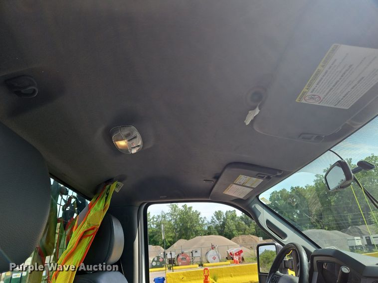 image for item OK9973 2015 Ford F250 pickup truck