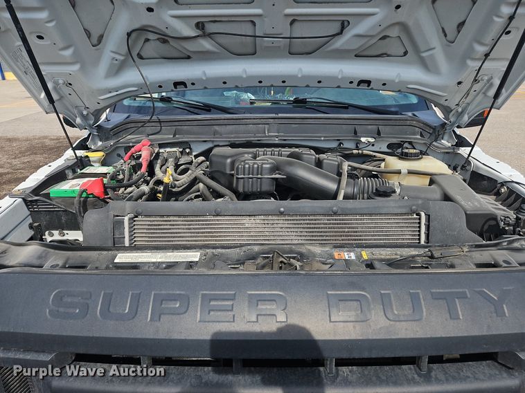 image for item OK9973 2015 Ford F250 pickup truck