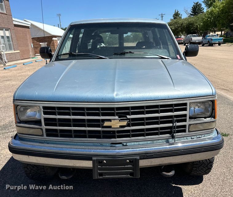 image for item OL9605 1992 Chevrolet Suburban K2500 SUV