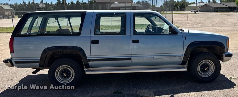 image for item OL9605 1992 Chevrolet Suburban K2500 SUV