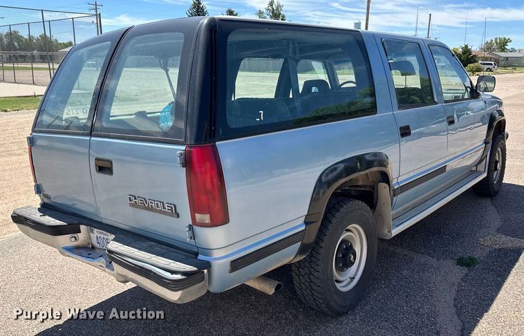 image for item OL9605 1992 Chevrolet Suburban K2500 SUV