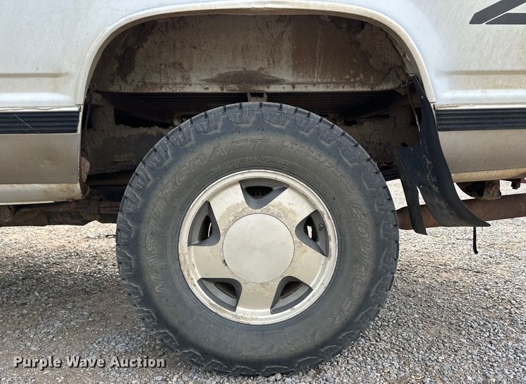 image for item OL9635 1997 Chevrolet K1500 pickup truck