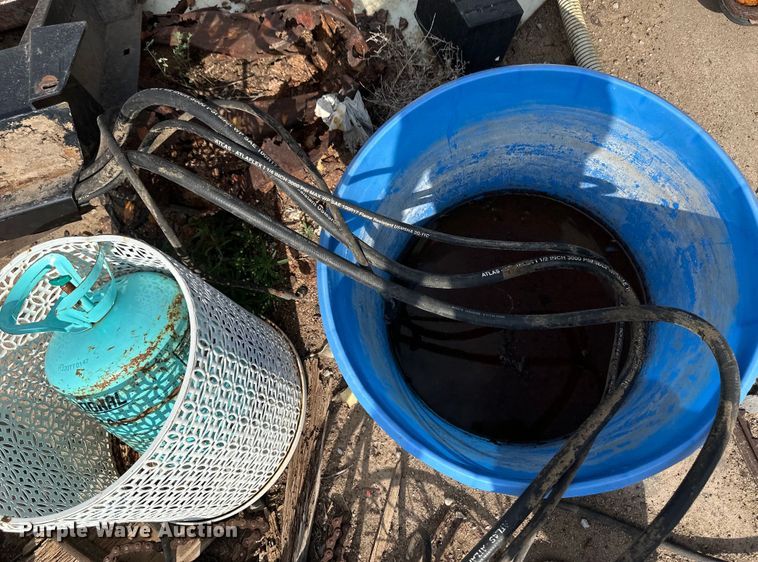 image for item OL9636 Header adapter