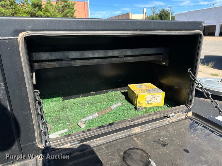 image for item OL9647 2005 Ford F550 Super Duty utility / service truck