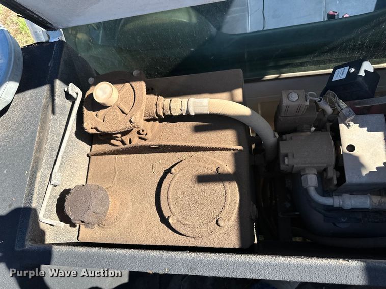 image for item OL9647 2005 Ford F550 Super Duty utility / service truck