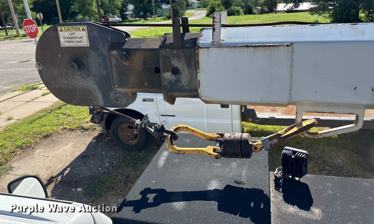 image for item OL9647 2005 Ford F550 Super Duty utility / service truck