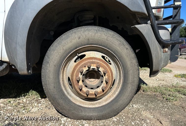 image for item OL9647 2005 Ford F550 Super Duty utility / service truck