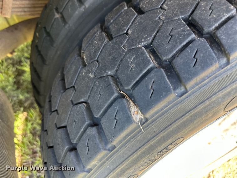 image for item OL9647 2005 Ford F550 Super Duty utility / service truck