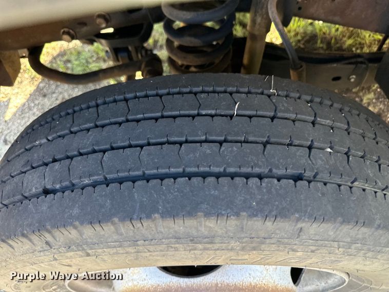 image for item OL9647 2005 Ford F550 Super Duty utility / service truck