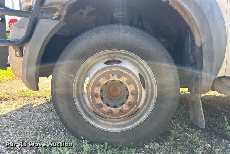 image for item OL9647 2005 Ford F550 Super Duty utility / service truck